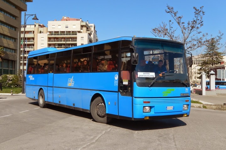 Autobus e vaporetti