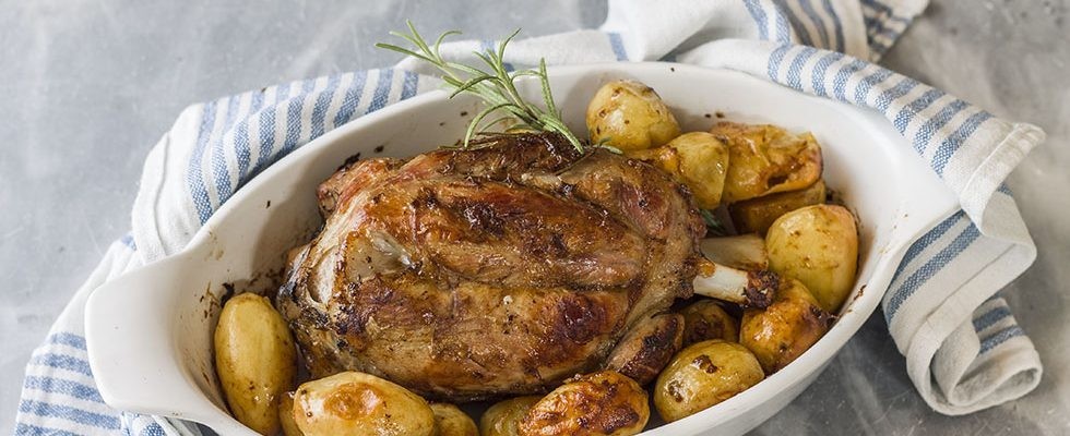 Stinco di maiale alla birra