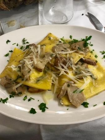 RAVIOLO PORCINI E TARTUFO